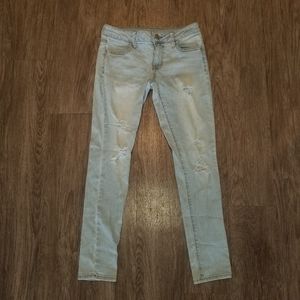 Distressed Lightwash Skinny Super Stretch Jeggings